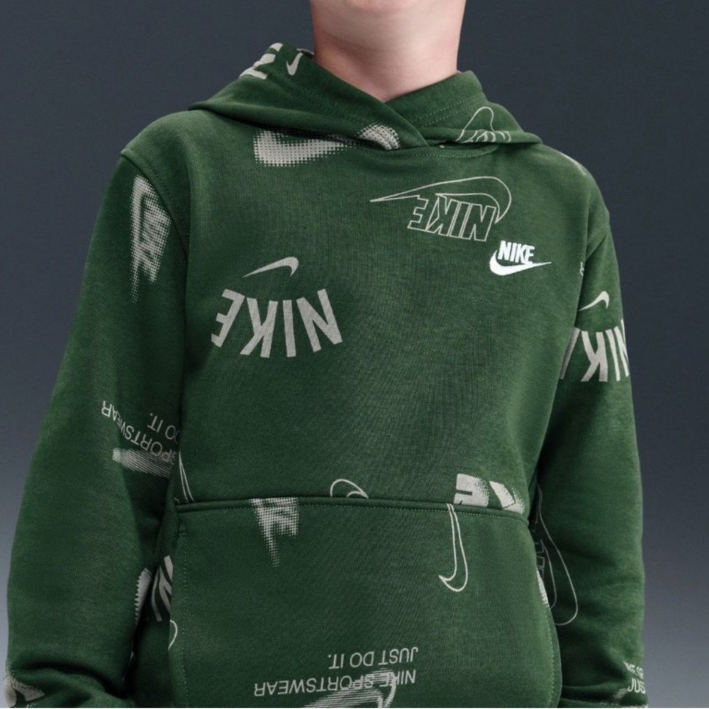 Nike Club Big Kid Unisex Long Sleeve Active Hoodie Size Large NWT